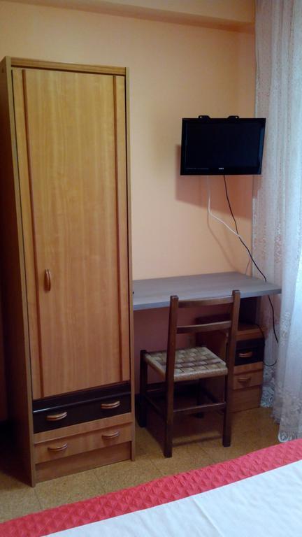 Pension Las Palmeras Lalín 외부 사진