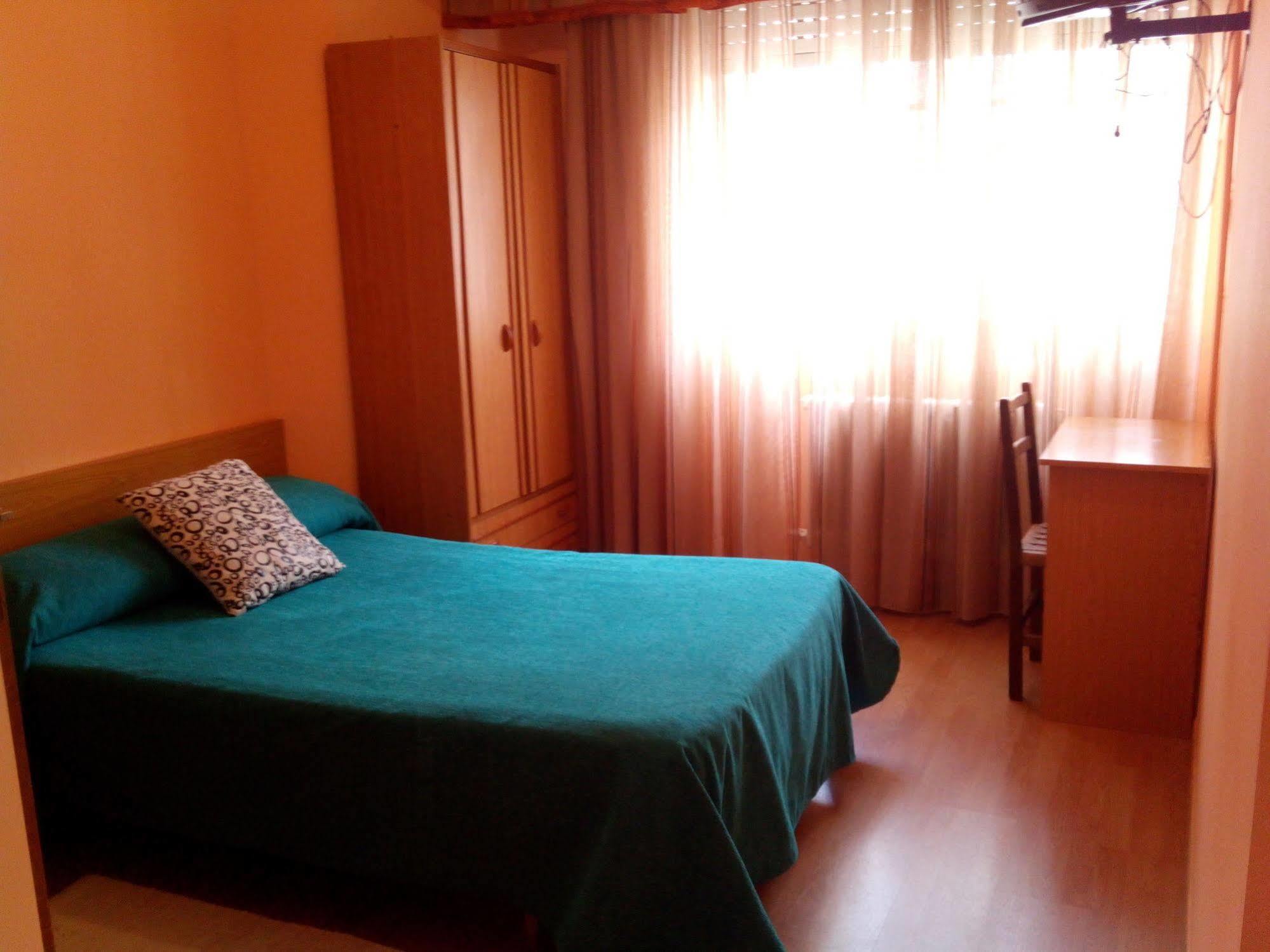 Pension Las Palmeras Lalín 외부 사진