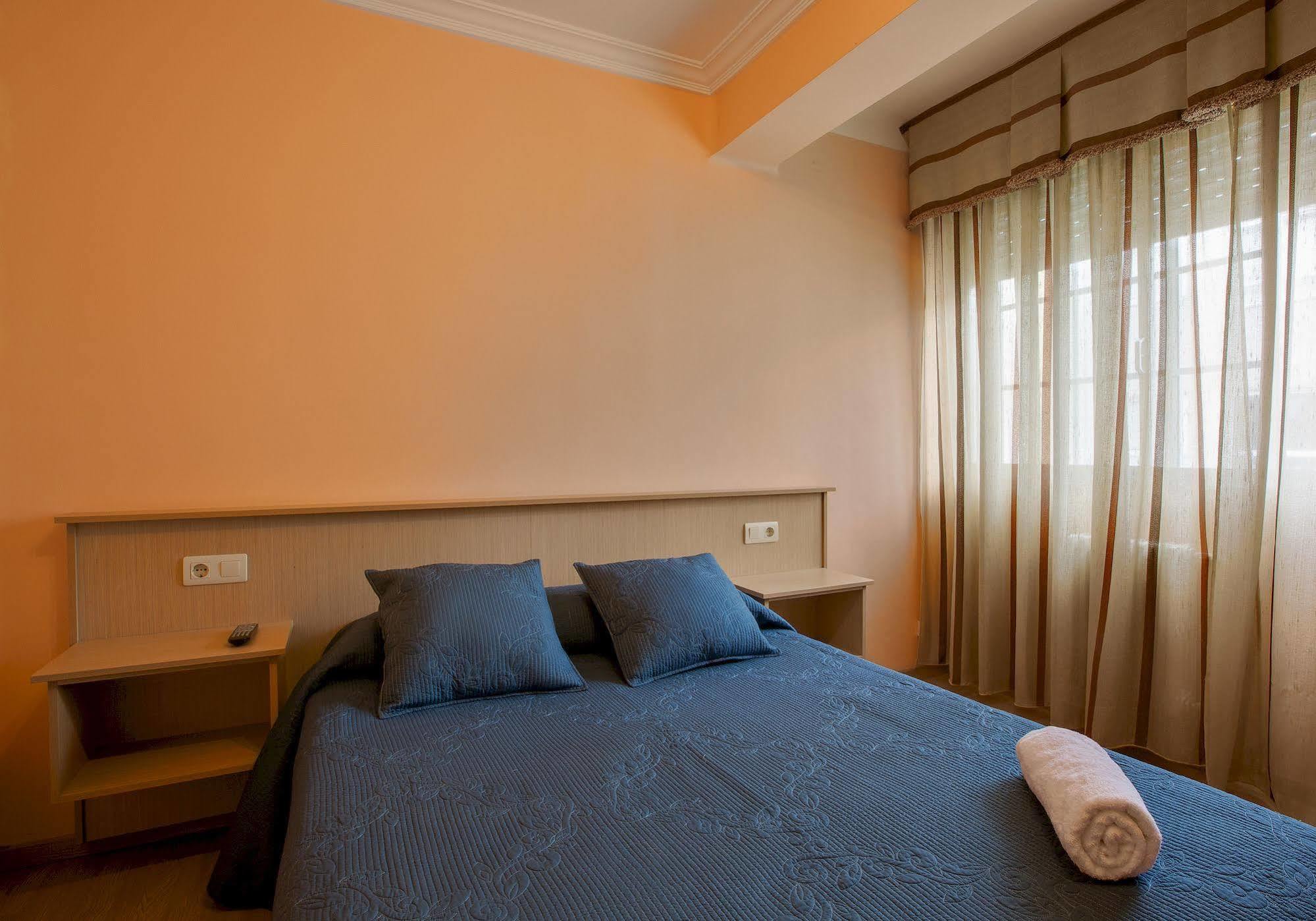 Pension Las Palmeras Lalín 외부 사진
